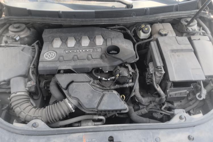 Used Buick LaCrosse 2012 2.4L SIDI Haoya Edition Engine Bay