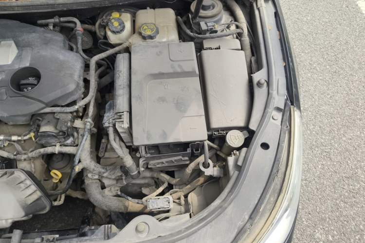Used Buick LaCrosse 2012 2.4L SIDI Luxury Edition Engine Bay Left