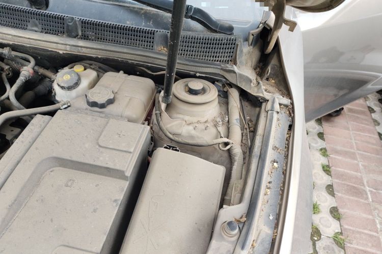 Used Buick LaCrosse 2012 2.4L SIDI Haoya Edition Engine Bay Left
