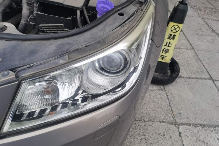 Used Buick LaCrosse 2012 2.4L SIDI Luxury Edition Engine Bay Left