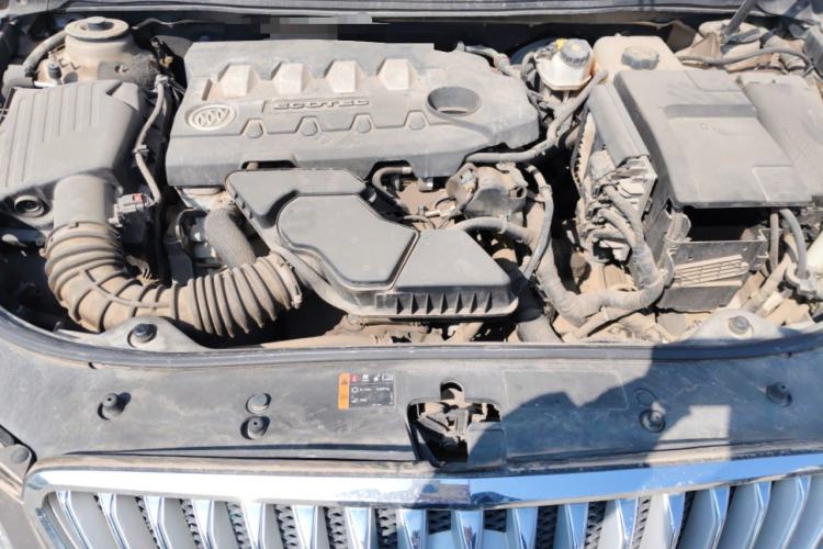 Used Buick LaCrosse 2012 2.4L SIDI Haoya Edition Engine Bay