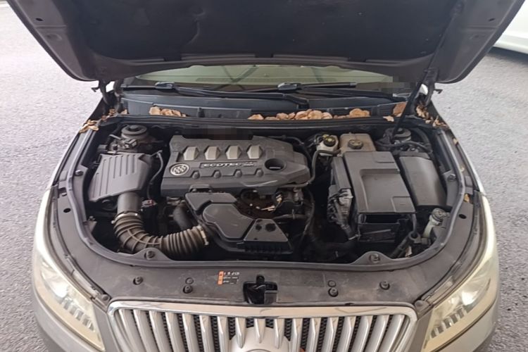 Used Buick LaCrosse 2012 2.4L SIDI Luxury Edition Engine Bay