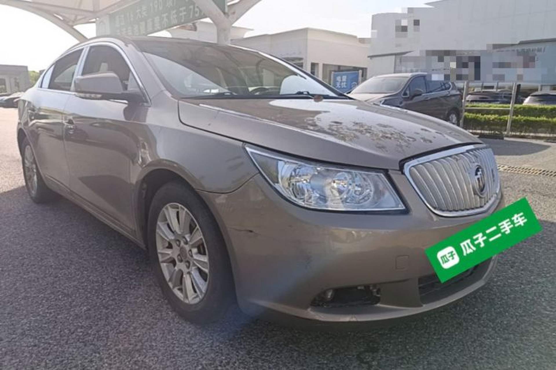 Used Buick LaCrosse 2012 2.4L SIDI Elegant Edition Front Right 45 Deg