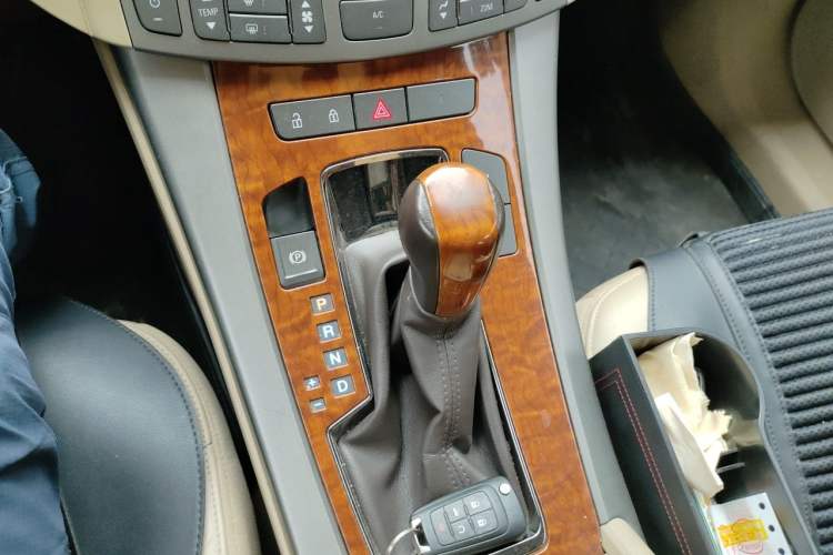 Used Buick LaCrosse 2012 2.4L SIDI Haoya Edition Gear Lever