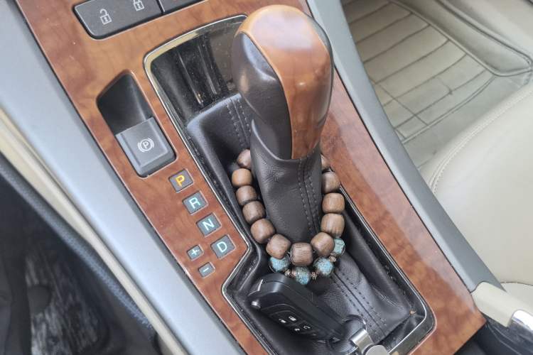 Used Buick LaCrosse 2012 2.4L SIDI Haoya Edition Gear Lever