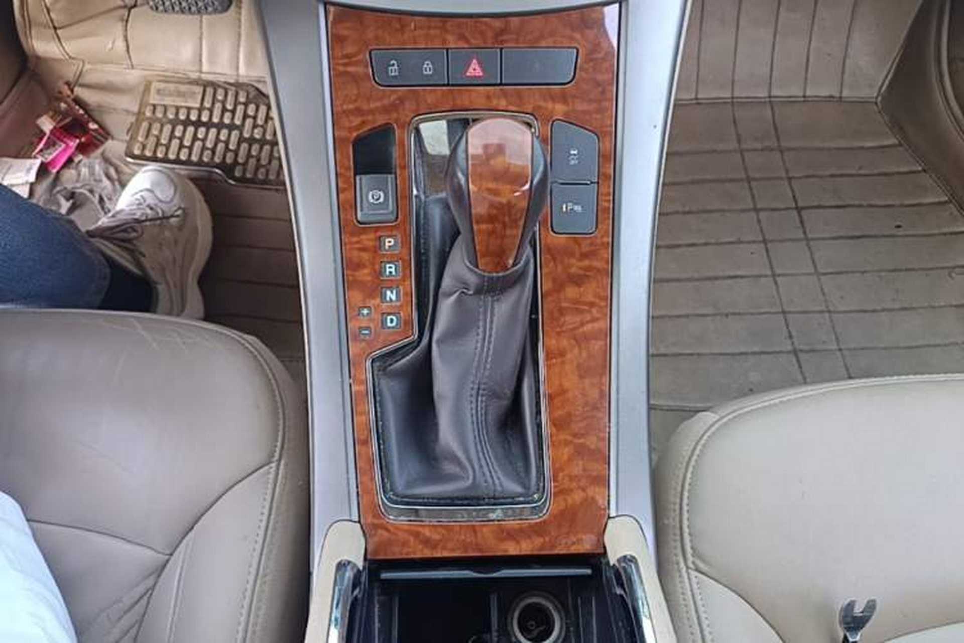 Used Buick LaCrosse 2012 2.4L SIDI Elegant Edition Gear Lever