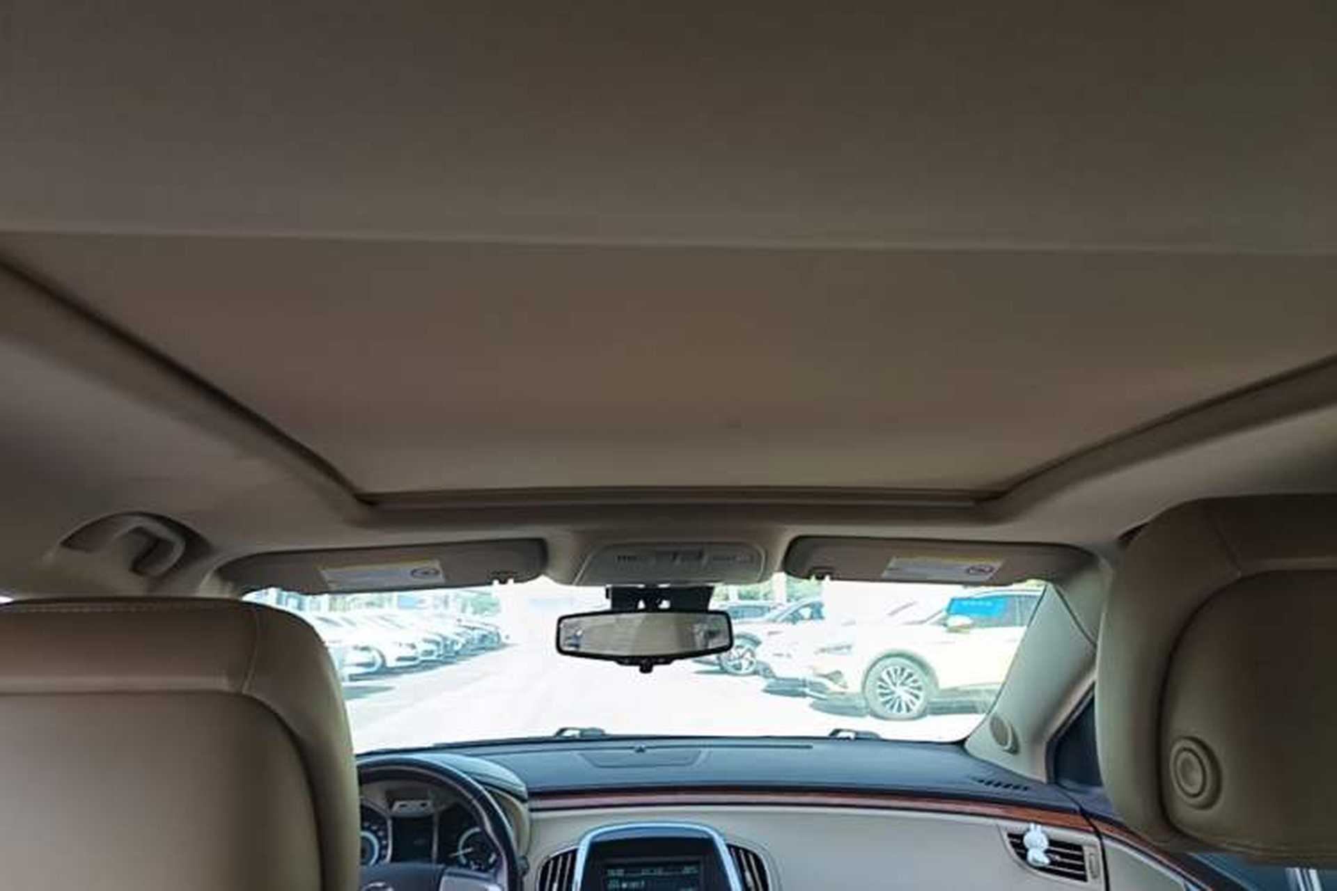 Used Buick LaCrosse 2012 2.4L SIDI Elegant Edition Headliner