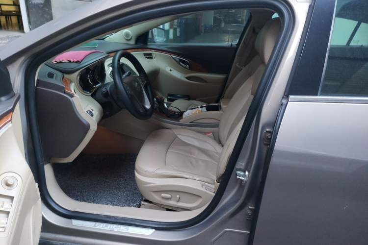 Used Buick LaCrosse 2012 2.4L SIDI Haoya Edition Left Front Seat