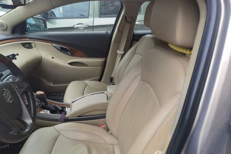 Used Buick LaCrosse 2012 2.4L SIDI Luxury Edition Left Front Seat