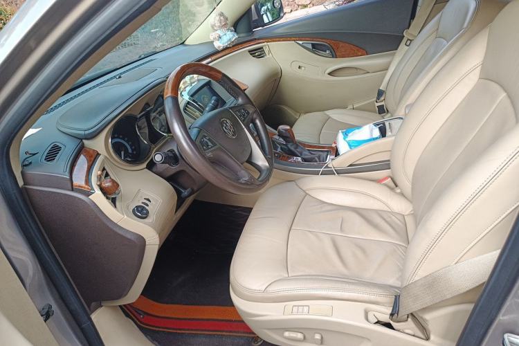 Used Buick LaCrosse 2012 2.4L SIDI Luxury Edition Left Front Seat