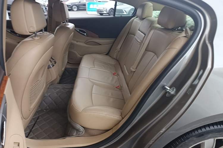 Used Buick LaCrosse 2012 2.4L SIDI Luxury Edition Left Rear Seat