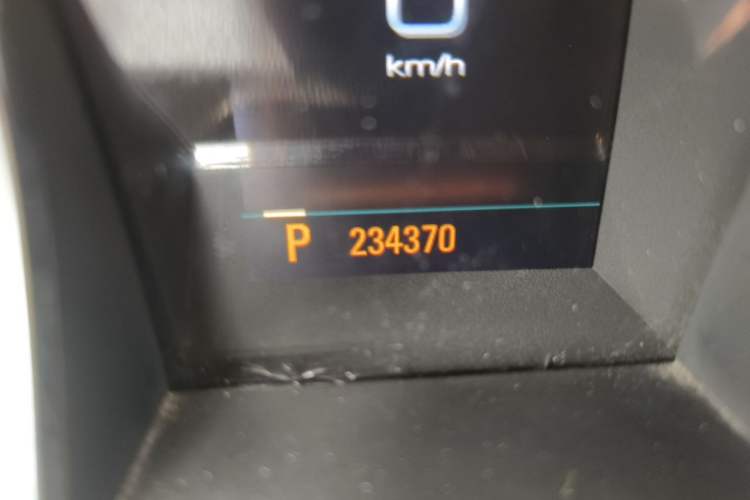 Used Buick LaCrosse 2012 2.4L SIDI Luxury Edition Odometer Close Up