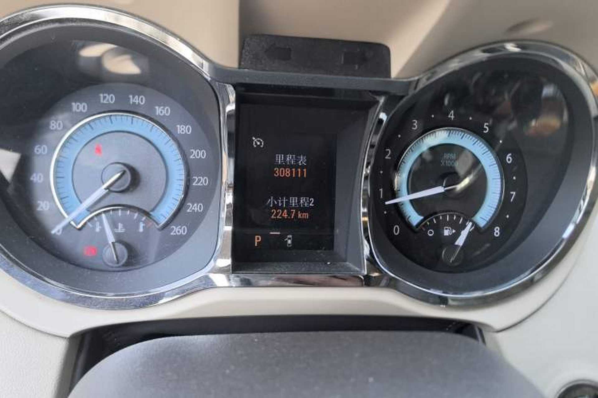 Used Buick LaCrosse 2012 2.4L SIDI Haoya Edition Odometer Close Up