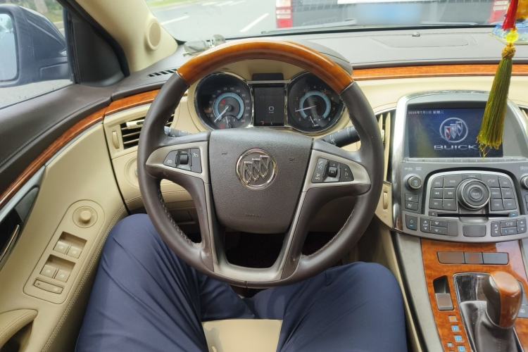 Used Buick LaCrosse 2012 2.4L SIDI Luxury Edition Steering Wheel