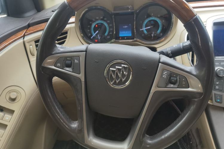 Used Buick LaCrosse 2012 2.4L SIDI Luxury Edition Steering Wheel