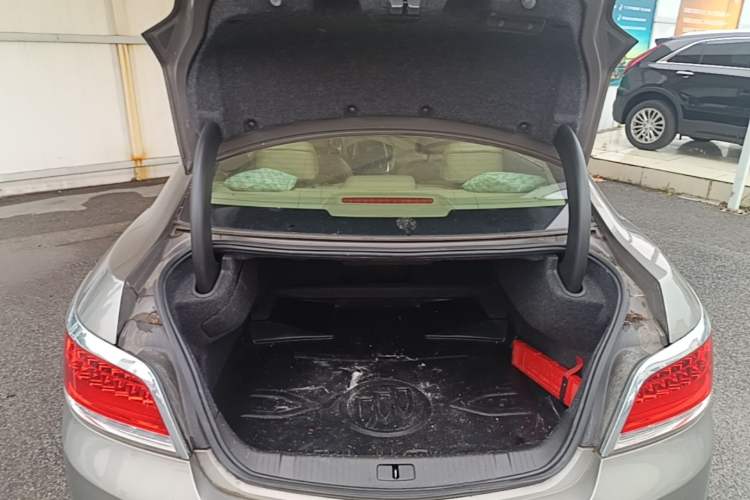 Used Buick LaCrosse 2012 2.4L SIDI Luxury Edition Trunk