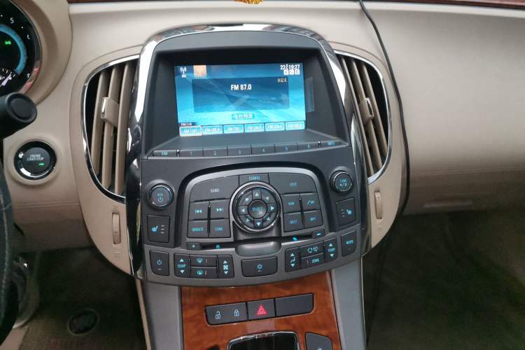 Used Buick LaCrosse 2012 2.4L SIDI Haoya Edition Audio And AC Panel