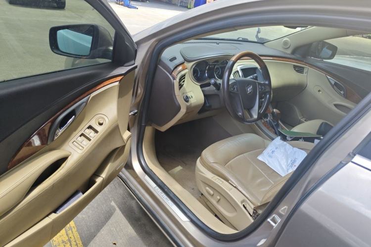 Used Buick LaCrosse 2012 2.4L SIDI Luxury Edition Driver Seat