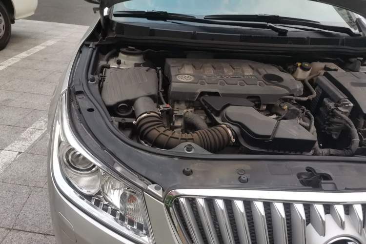 Used Buick LaCrosse 2012 2.4L SIDI Haoya Edition Engine Bay Right