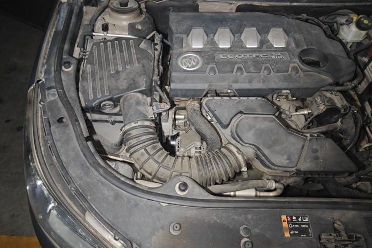 Used Buick LaCrosse 2012 2.4L SIDI Elegant Edition Engine Bay Right