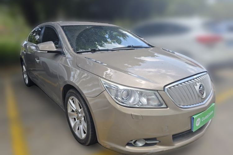 Used Buick LaCrosse 2012 2.4L SIDI Luxury Edition Front Right 45 Deg