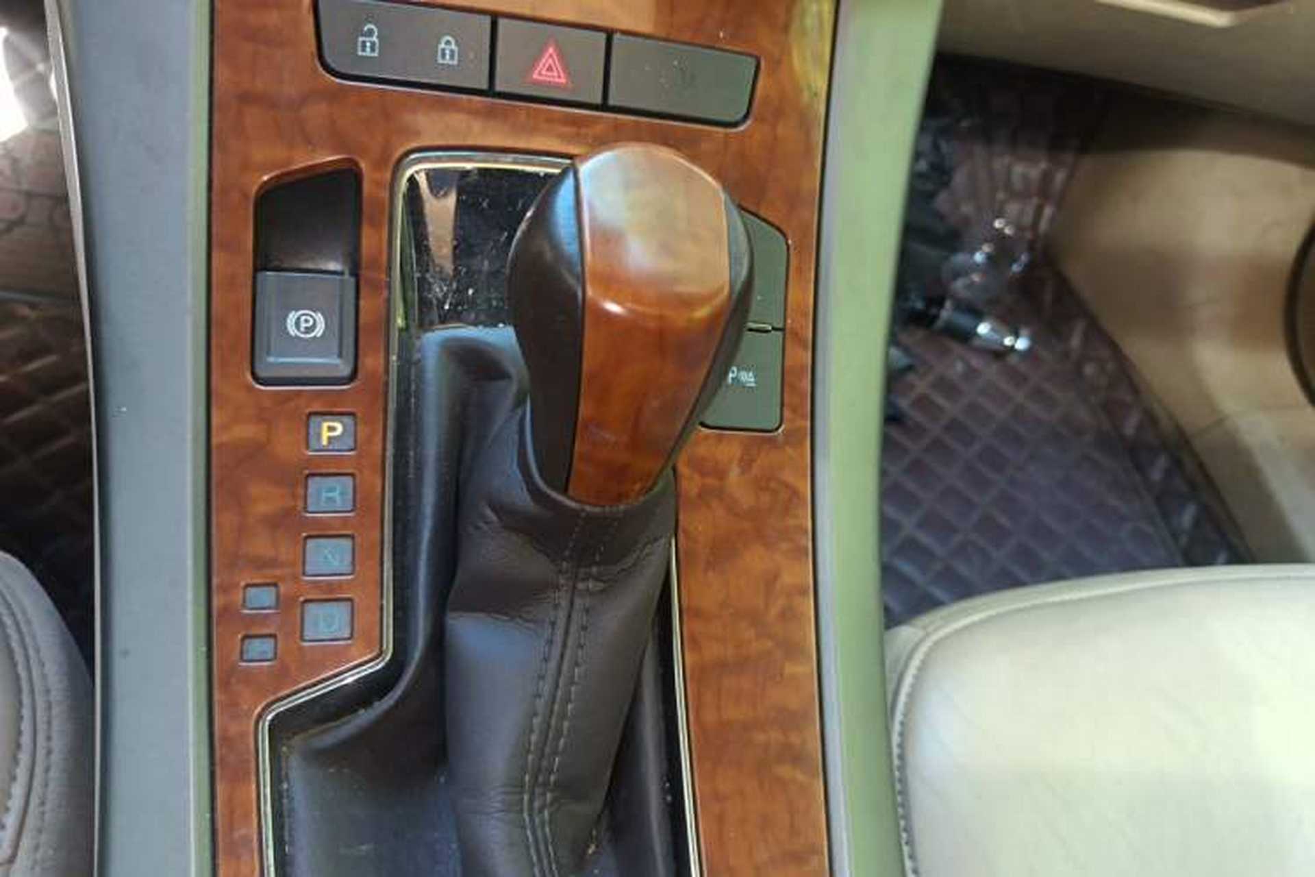 Used Buick LaCrosse 2012 2.4L SIDI Elegant Edition Gear Lever