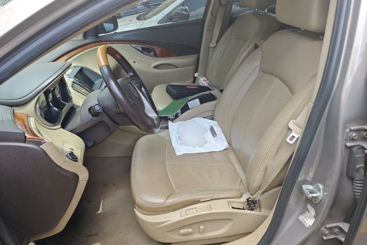 Used Buick LaCrosse 2012 2.4L SIDI Luxury Edition Left Front Seat