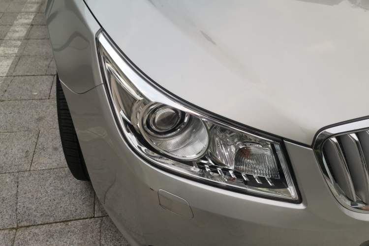 Used Buick LaCrosse 2012 2.4L SIDI Haoya Edition Right Front Headlight