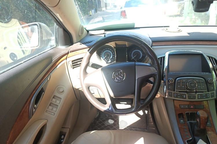 Used Buick LaCrosse 2012 2.4L SIDI Elegant Edition Steering Wheel