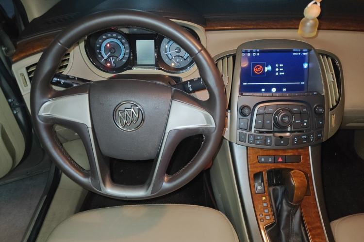 Used Buick LaCrosse 2012 2.4L SIDI Elegant Edition Steering Wheel