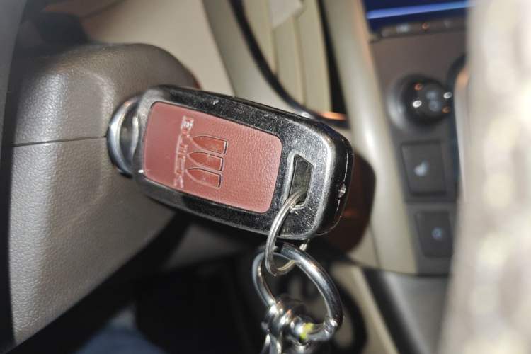 Used Buick LaCrosse 2012 2.4L SIDI Elegant Edition Vehicle Key