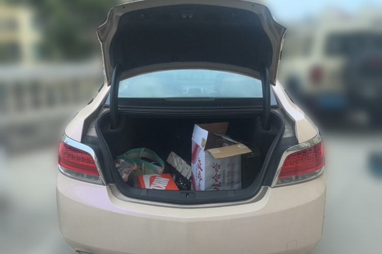 Used Buick LaCrosse 2012 2.4L SIDI Elegant Edition Trunk