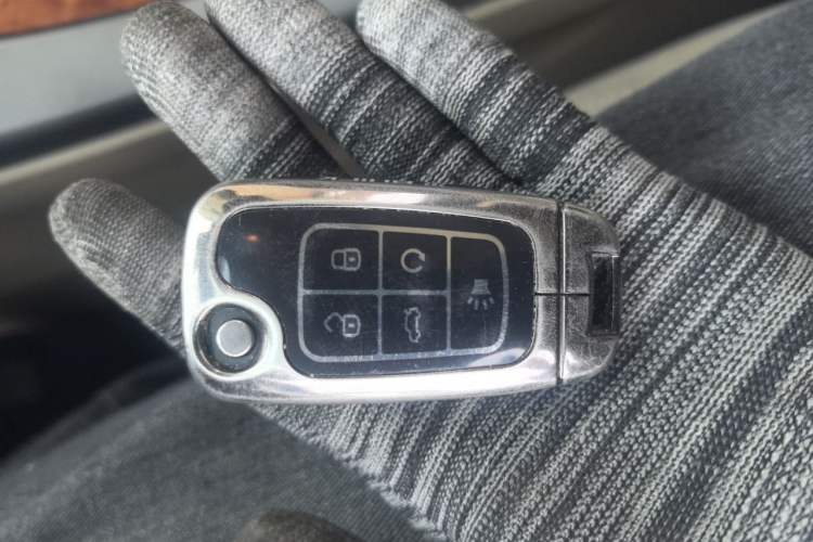 Used Buick LaCrosse 2012 2.4L SIDI Elegant Edition Vehicle Key