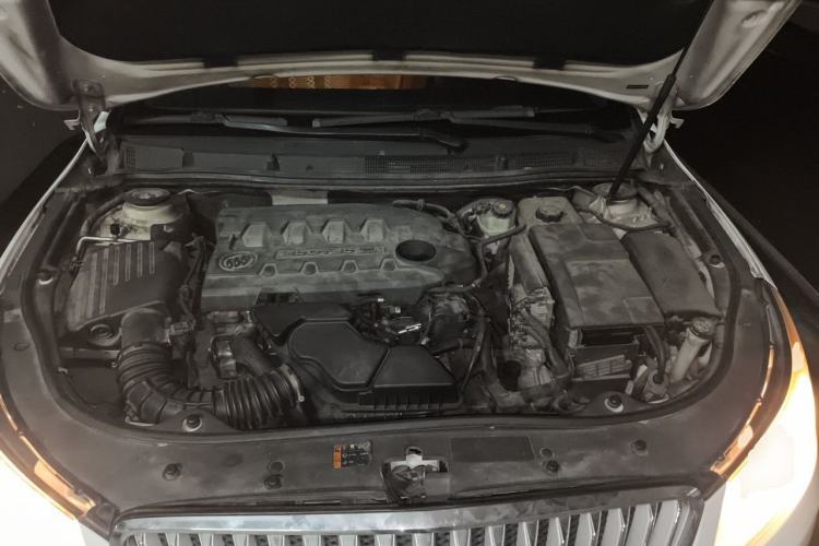 Used Buick LaCrosse 2012 2.4L SIDI Elegant Edition Engine Bay