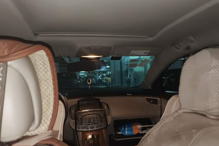 Used Buick LaCrosse 2012 2.4L SIDI Elegant Edition Headliner