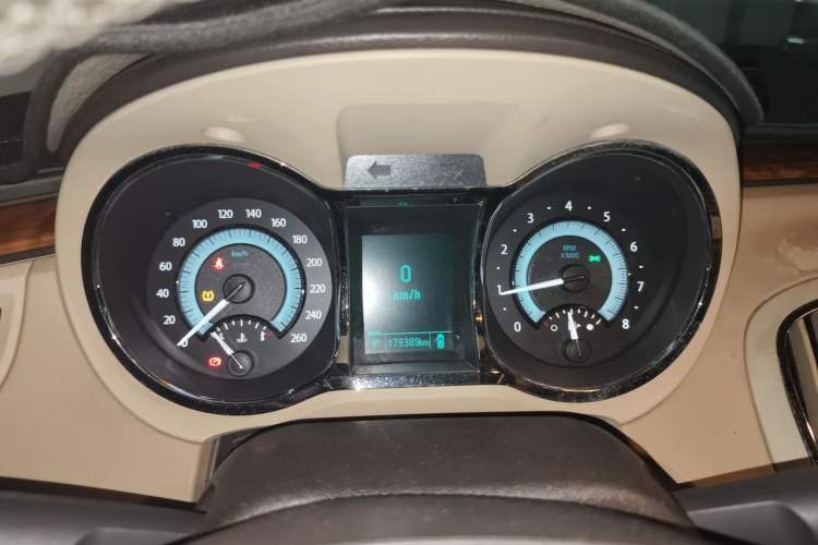 Used Buick LaCrosse 2012 2.4L SIDI Elegant Edition Instrument Cluster