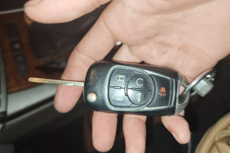 Used Buick LaCrosse 2012 2.4L SIDI Elegant Edition Vehicle Key
