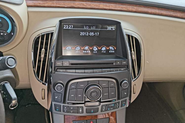 Used Buick LaCrosse 2012 2.4L SIDI Elegant Edition Audio And AC Panel