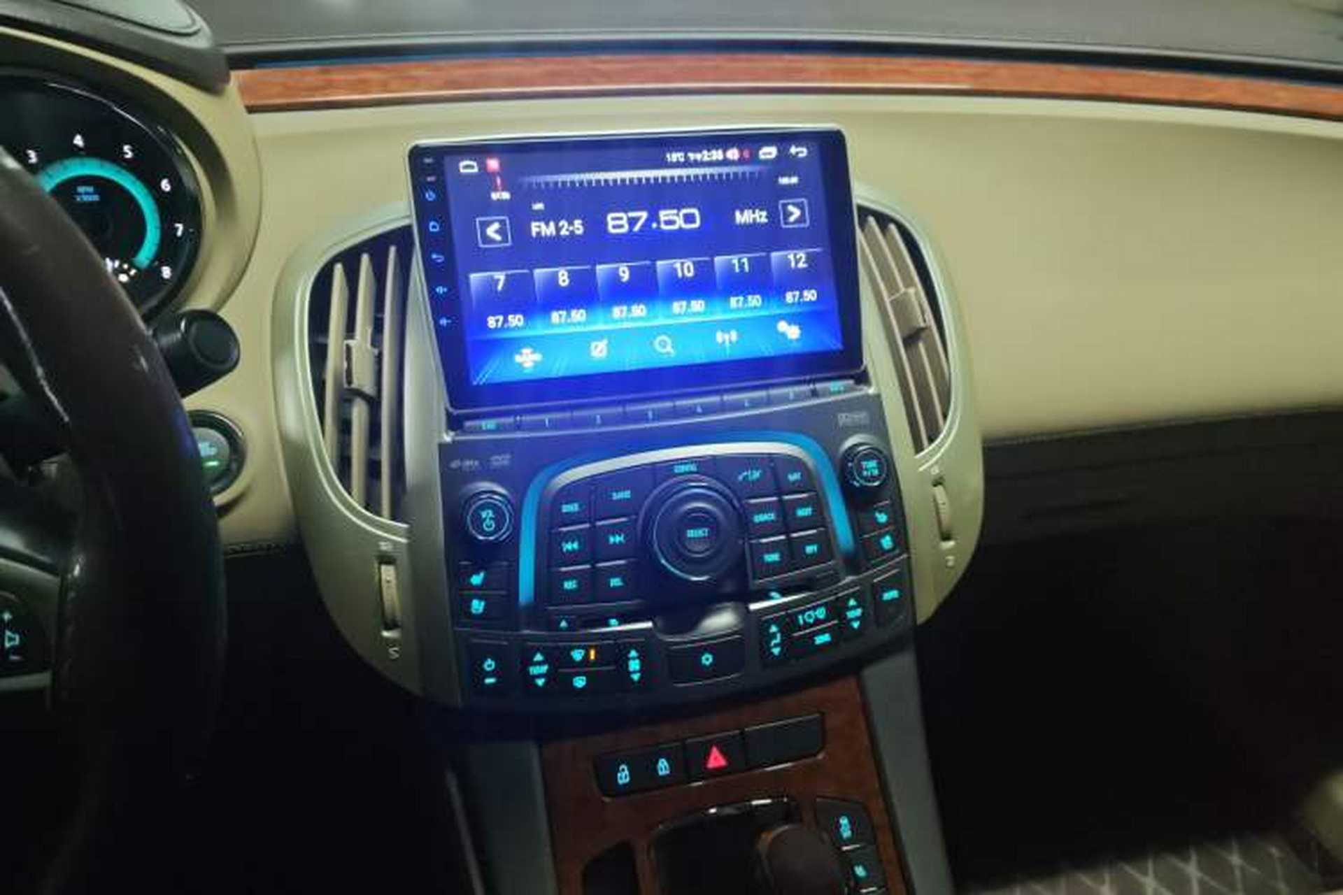 Used Buick LaCrosse 2012 2.4L SIDI Luxury Edition Audio And AC Panel