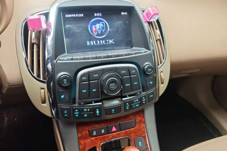Used Buick LaCrosse 2012 2.4L SIDI Elegant Edition Audio And AC Panel