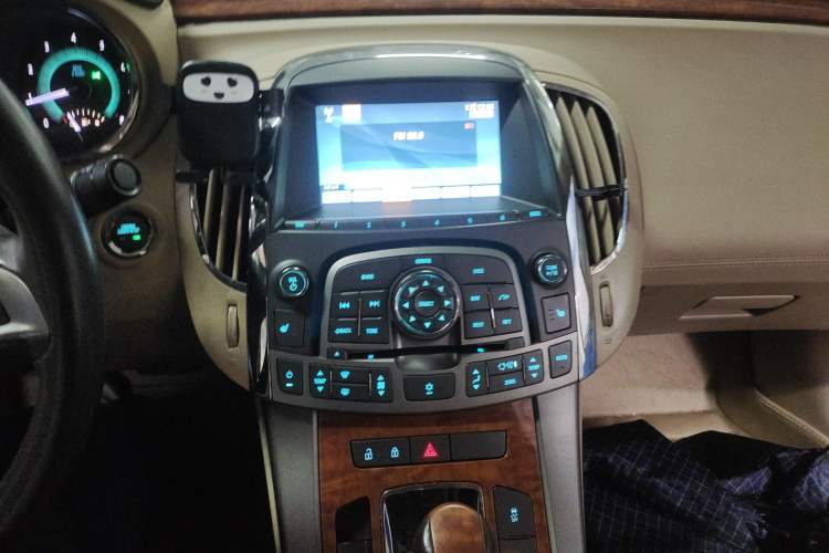 Used Buick LaCrosse 2012 2.4L SIDI Haoya Edition Audio And AC Panel