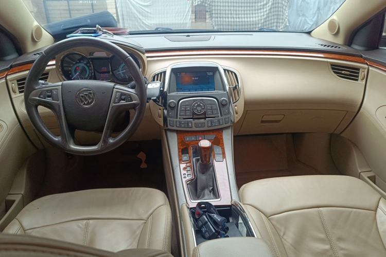 Used Buick LaCrosse 2012 2.4L SIDI Haoya Edition Center Console