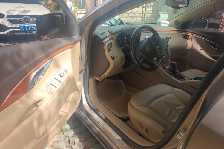 Used Buick LaCrosse 2012 2.4L SIDI Haoya Edition Driver Seat