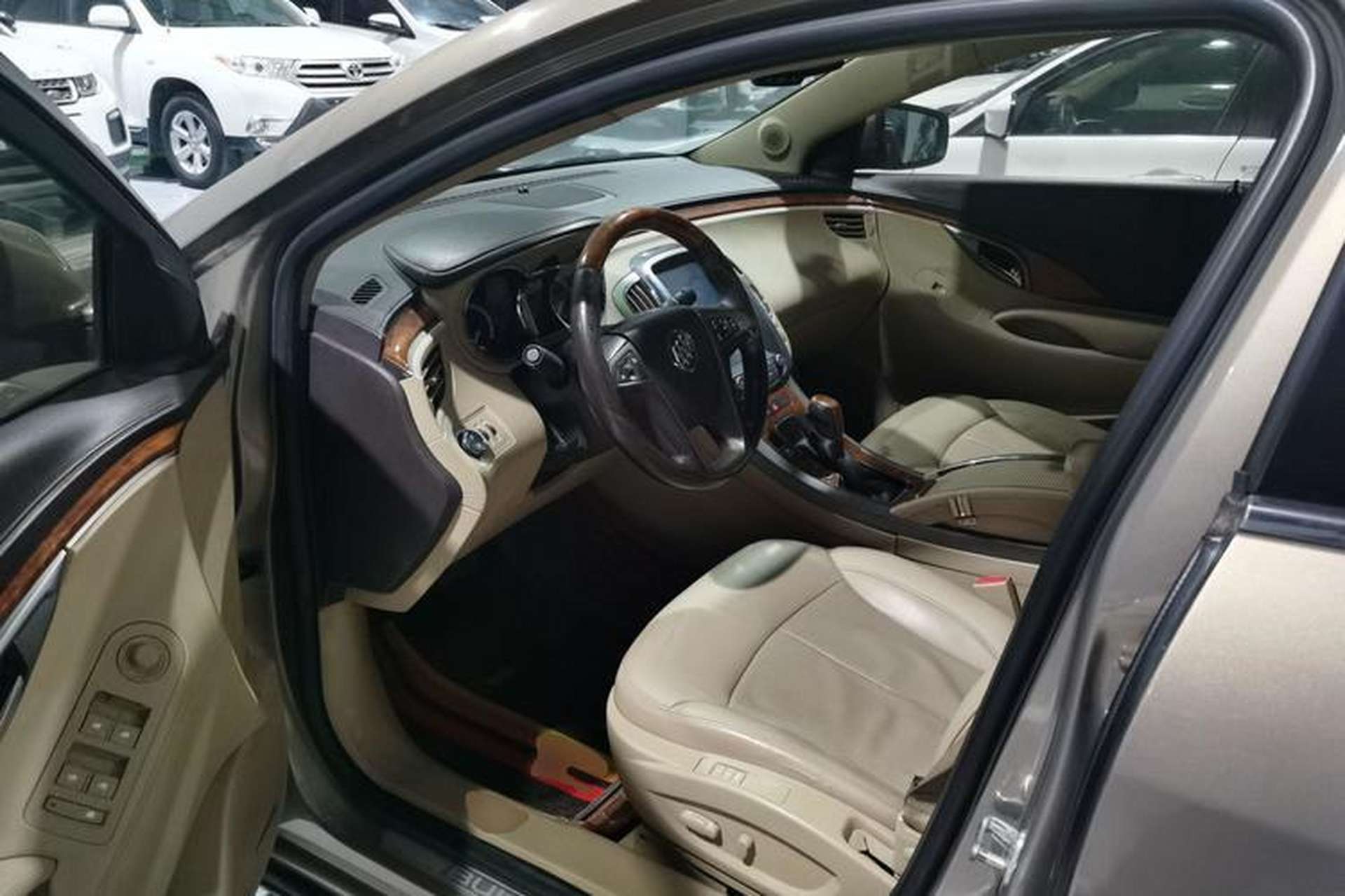 Used Buick LaCrosse 2012 2.4L SIDI Luxury Edition Driver Seat