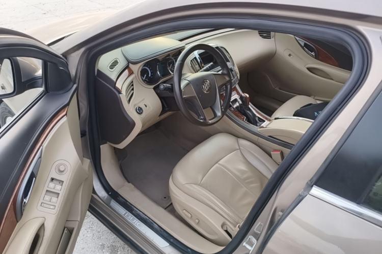 Used Buick LaCrosse 2012 2.4L SIDI Elegant Edition Driver Seat