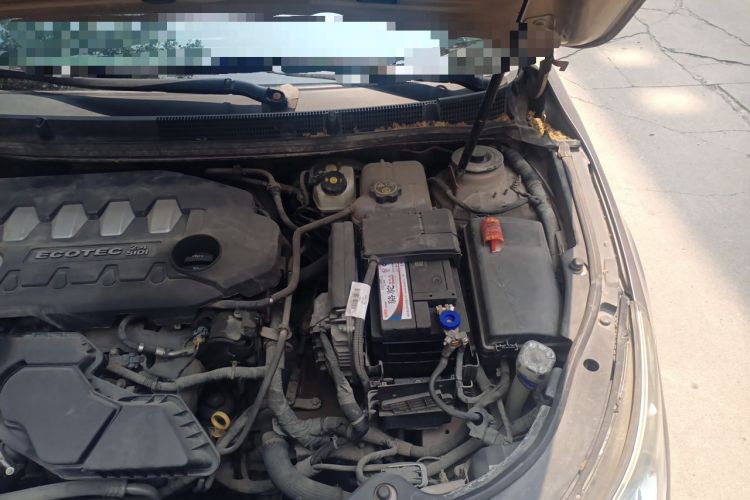 Used Buick LaCrosse 2012 2.4L SIDI Elegant Edition Engine Bay Left