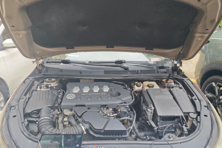 Used Buick LaCrosse 2012 2.4L SIDI Luxury Edition Engine Bay