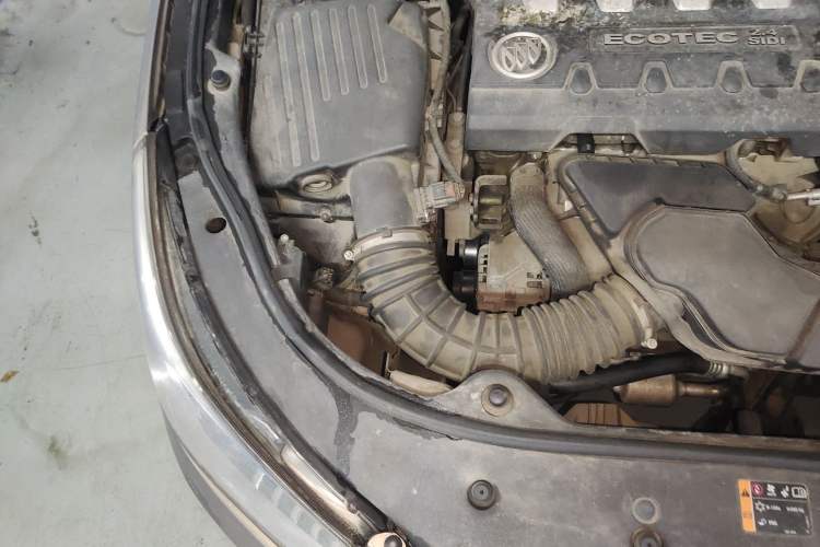 Used Buick LaCrosse 2012 2.4L SIDI Haoya Edition Engine Bay Right
