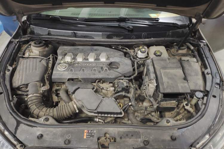 Used Buick LaCrosse 2012 2.4L SIDI Haoya Edition Engine Bay