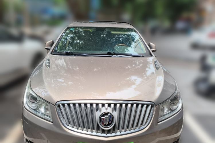 Used Buick LaCrosse 2012 2.4L SIDI Luxury Edition Front